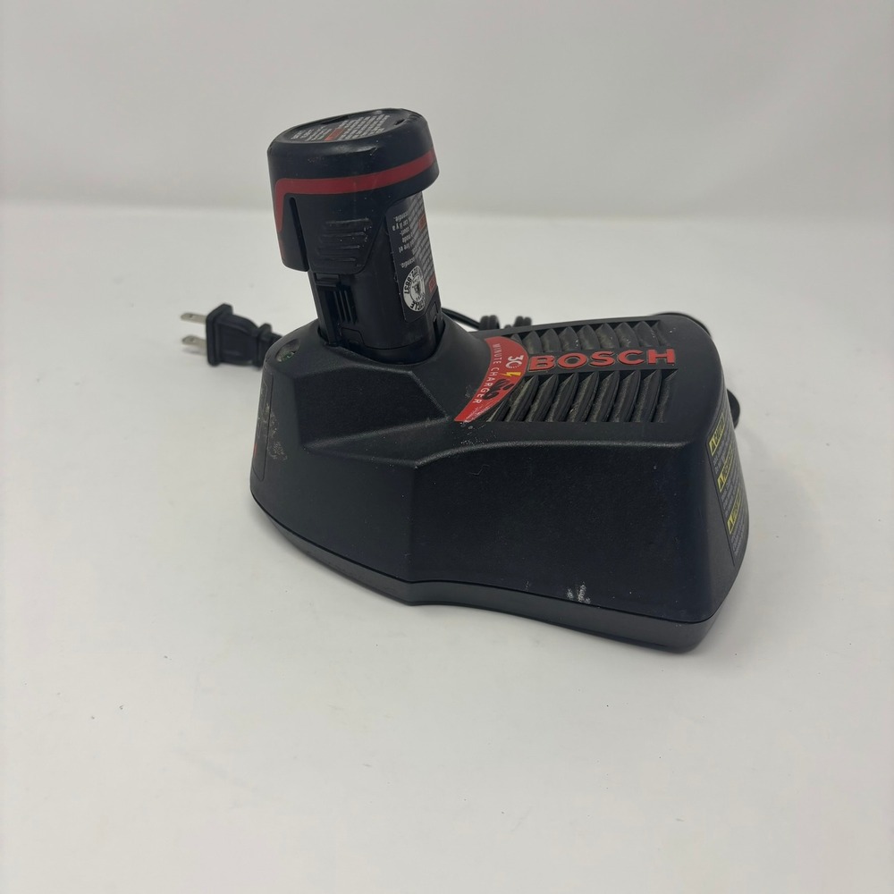 Bosch Battery Charger and Battery 10.8V BAT411 BC430 30 Minute Charger Tested
